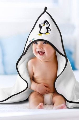 Akuku pamut kapucnis fürdőlepedő FEHÉR PINGVIN 100×100 cm, KÉSZLETEN